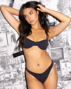 Braguita De Bikini Clasica Con Textura De Sandalo><noscript><img width=