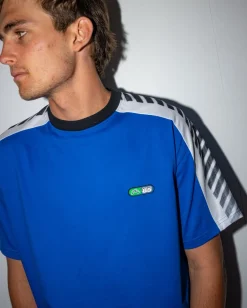 Camiseta Con Panel De Malla En Los Hombros De Crave The Grave><noscript><img width=
