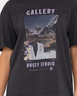 Camiseta Extragrande Con Grafico De Studio><noscript><img width=