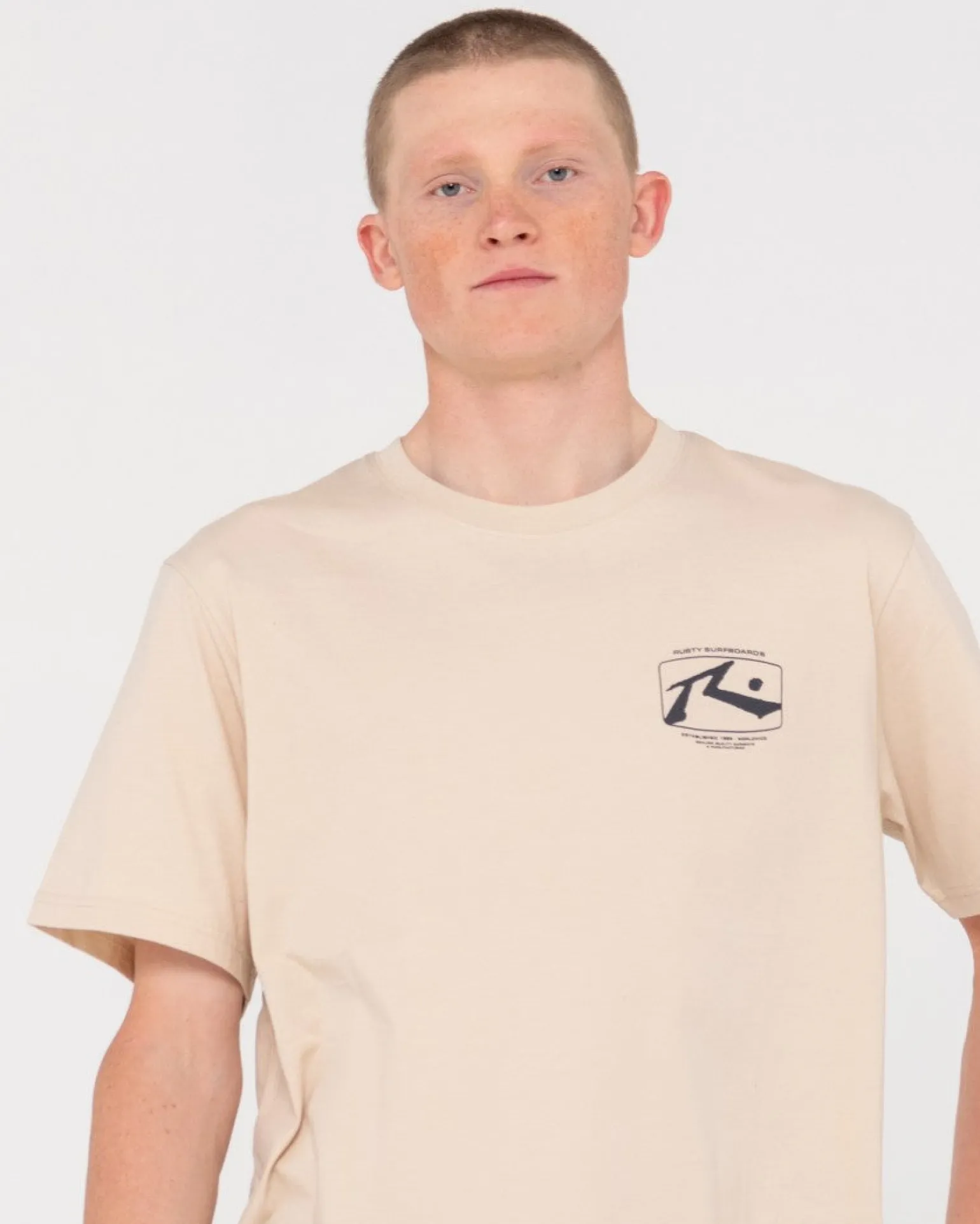 Camiseta Grafica De Manga Corta Advocate>Rusty Sale