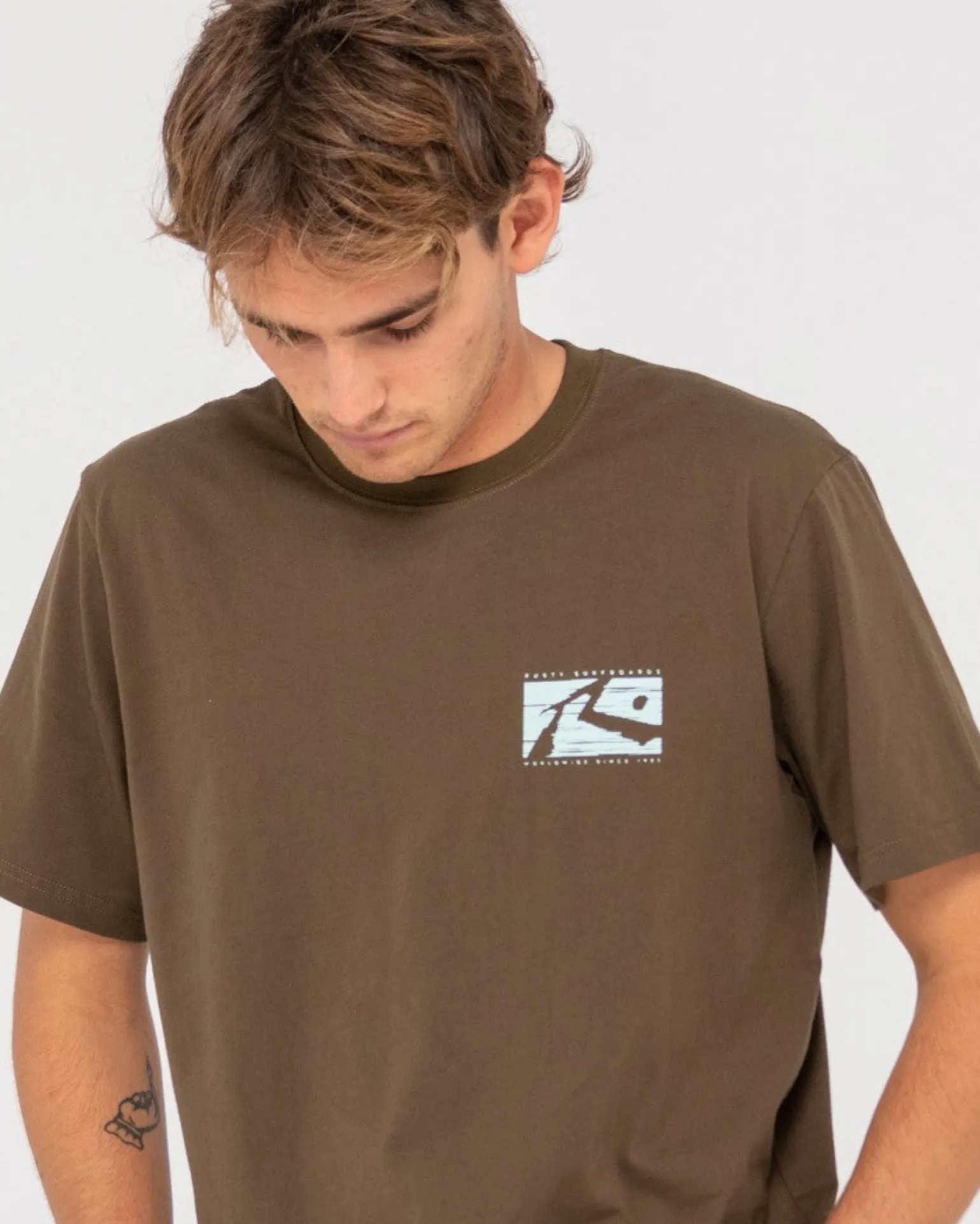 Camiseta Grafica De Manga Corta Con Lunares R>Rusty Hot