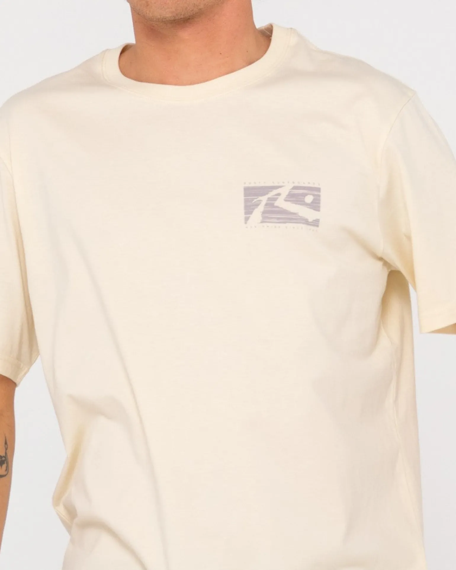 Camiseta Grafica De Manga Corta Con Lunares R>Rusty Hot