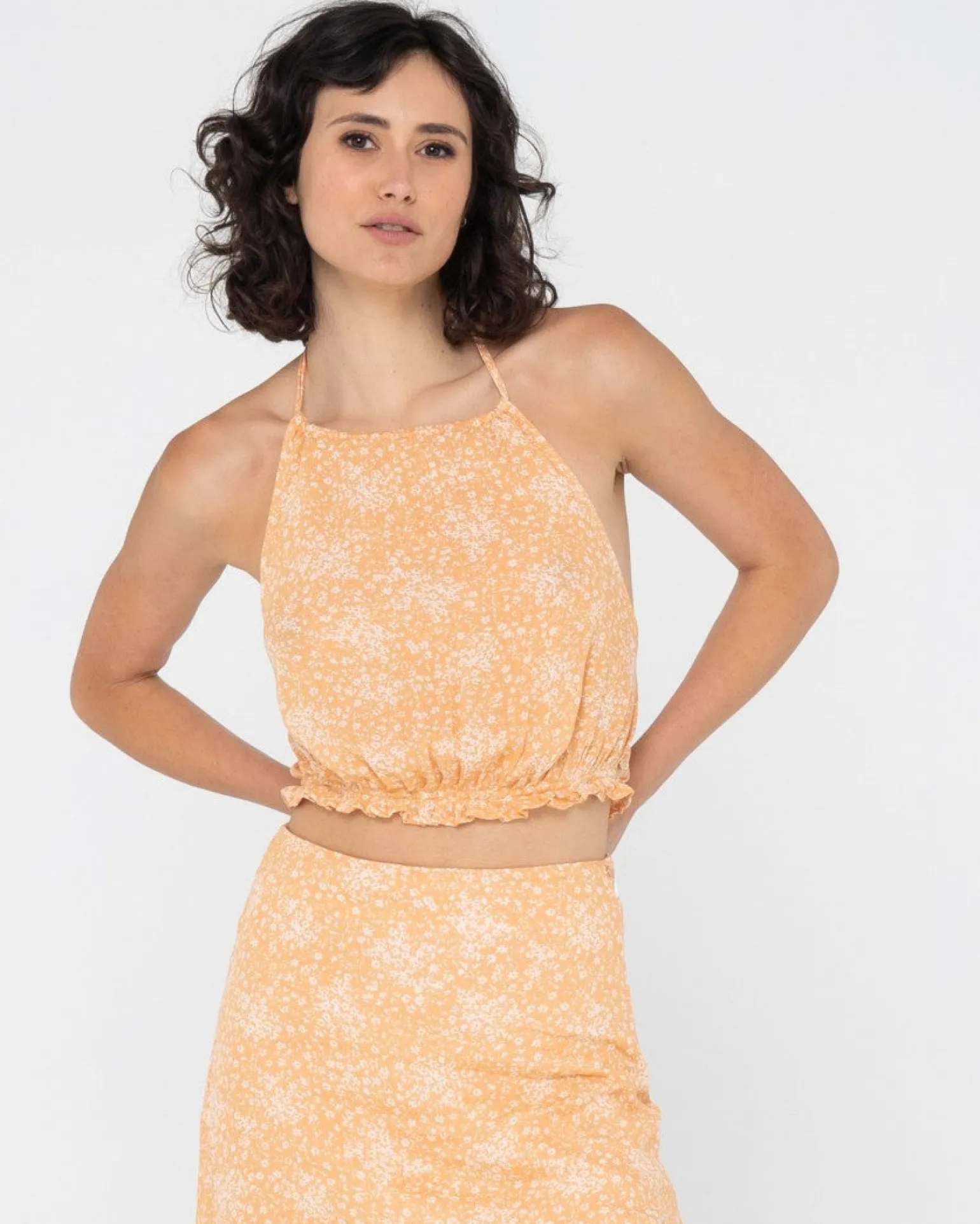 Top Corto Con Cuello Halter De Heading West>Rusty New
