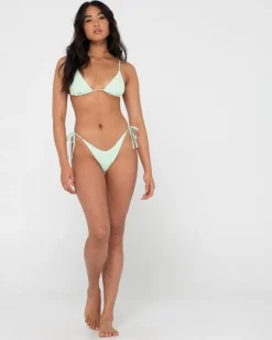 Top De Bikini Triangular Pulido Con Textura De Sandalo><noscript><img width=